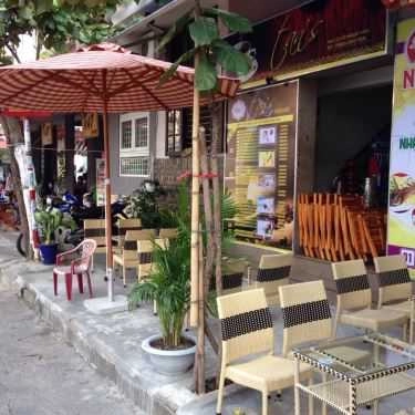 Không gian- Tan' Cafe