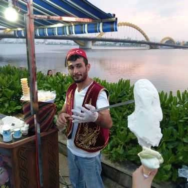 Tổng hợp- Cafe Turkish Golden Scoop Ice Cream