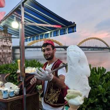 Tổng hợp- Cafe Turkish Golden Scoop Ice Cream