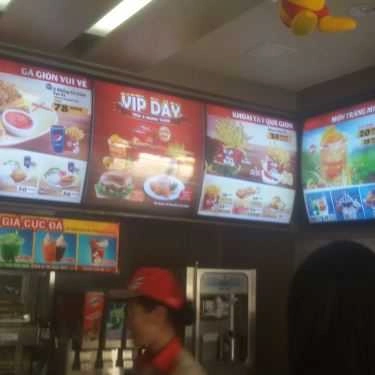 Không gian- Nhà Hàng Jollibee - Trần Hưng Đạo