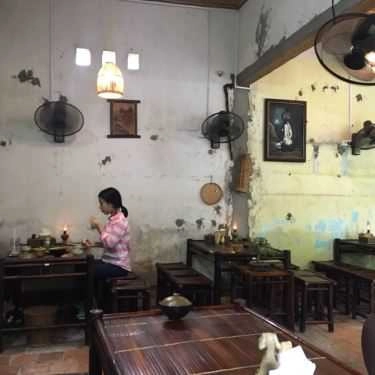 Không gian- Quán Ăn Trầm Sào - Bún Đậu Mắm Tôm