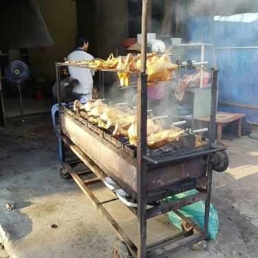 Không gian- Quán Ăn Vịt Quay Tuấn Huyền