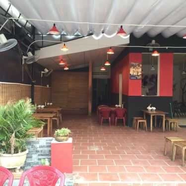 Không gian- Quán Ăn Alô Quán - Lẩu Nướng & Hải Sản