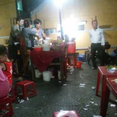Không gian- Quán Ăn Cao Lầu Bà Chi