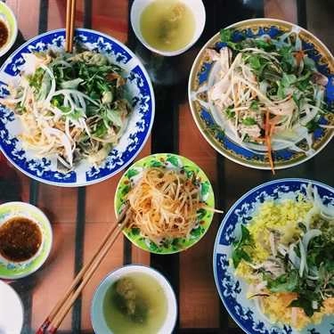 Món ăn- Quán Ăn Cơm Gà Bà Thuận - Hai Bà Trưng
