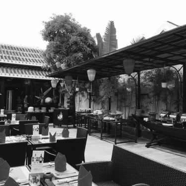 Không gian- Quán Ăn Ớt Ta Cuisine