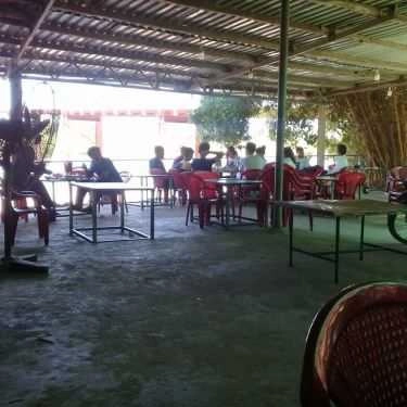 Không gian- Quán Ăn Bờ Sông Quán - Các Món Đặc Sản