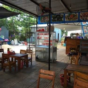 Không gian- Quán Ăn Quán Ngọc - Mì Quảng & Cơm Gà Ta