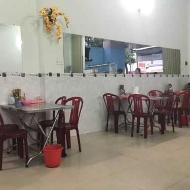 Không gian- Quán Ăn Quán Thu - Nem Lụi & Bánh Tráng Thịt Heo