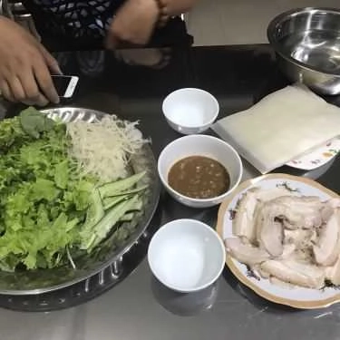 Món ăn- Quán Ăn Thịt Heo Hấp Cuốn Bánh Tráng