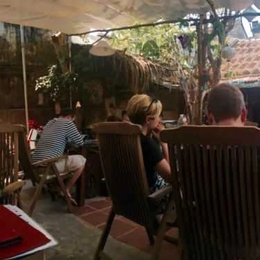 Không gian- Quán Ăn Nam Kha Garden Restaurant