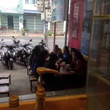 Không gian- Quán Ăn MOON Milk Tea & Fast Food