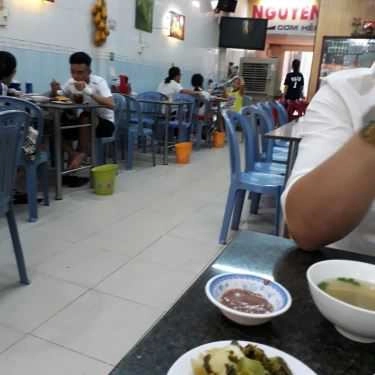 Không gian- Quán Ăn Quán Nguyên - Cơm Hến