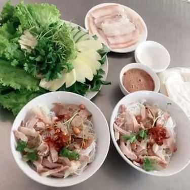 Món ăn- Quán Ăn Vị Xưa - Bánh Tráng Cuốn Thịt Heo