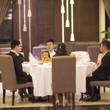 Tổng hợp- Nhà Hàng Cửa Tùng - Lê Duẩn