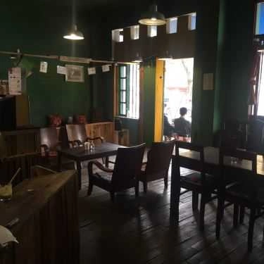 Không gian- 1954 Cafe