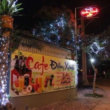 Tổng hợp- Đầm Xanh Cafe