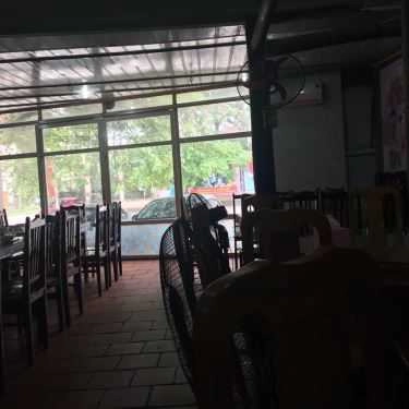 Không gian- Quán Ăn Gà Tươi Mạnh Hoạch - Phan Đình Phùng