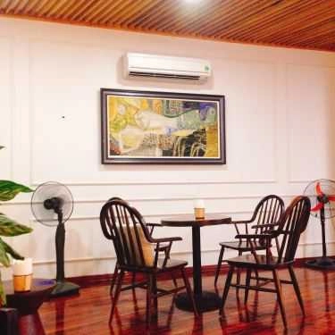 Không gian- Uyên Cafe - Phan Đình Phùng