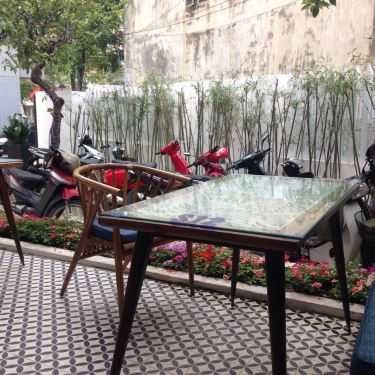 Không gian- Uyên Cafe - Phan Đình Phùng