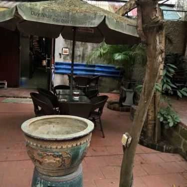 Không gian- Phong Cafe