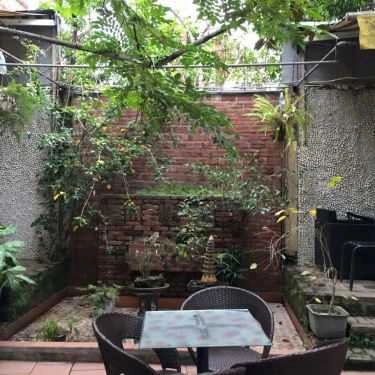 Không gian- Phong Cafe