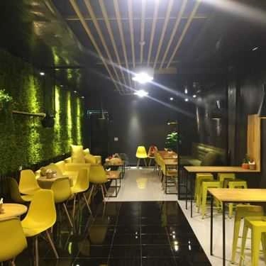 Không gian- Lee Cafe