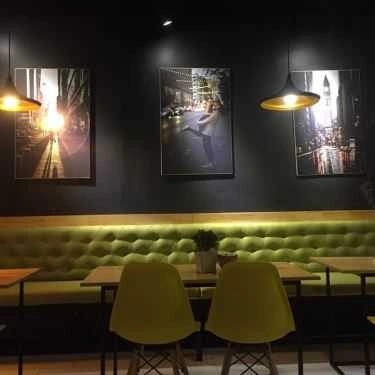 Không gian- Lee Cafe