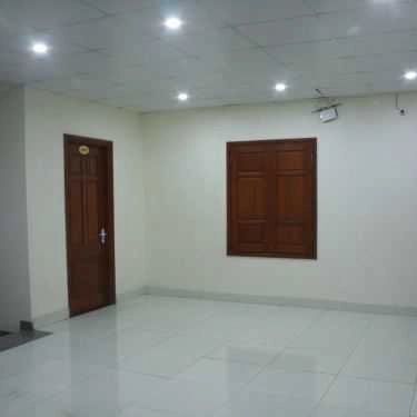 Không gian- Cỏ Xanh - Nhà Hàng Hải Sản