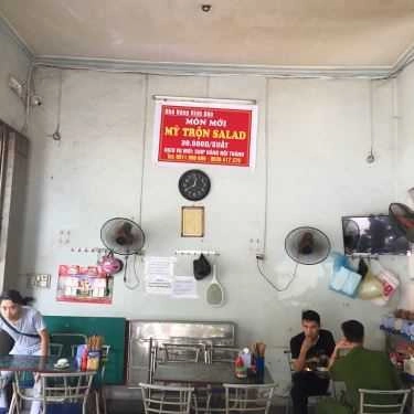 Không gian- Quán Ăn Tân Phúc - Mì Vằn Thắn