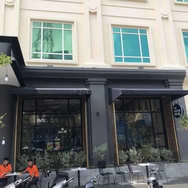 Không gian- The Coffee House