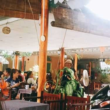 Không gian- Bến Xuân Cafe