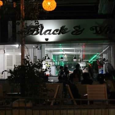 Tổng hợp- Black & White Cafe
