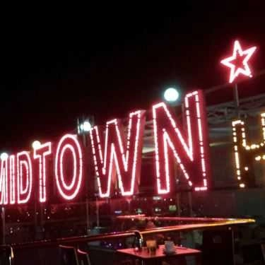Tổng hợp- Sky Cafe - Midtown Hotel