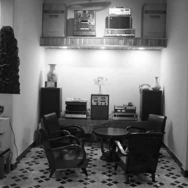 Không gian- Cassette Cafe