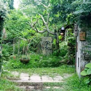 Không gian- Đời Nghiêng Cafe