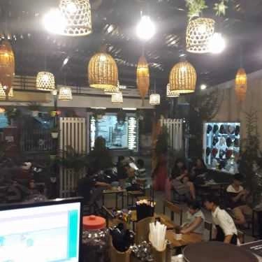 Không gian- Ga Coffee House