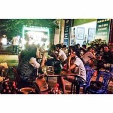 Không gian- Nhà Hàng Hải Sản & Nướng Leng Keng - Hồ Đắc Di
