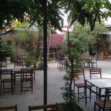 Không gian- Hèm Cafe