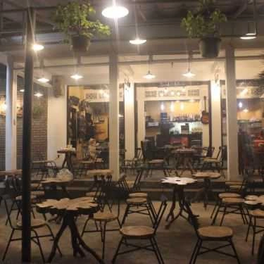 Không gian- Huế 1975 Coffee Shop