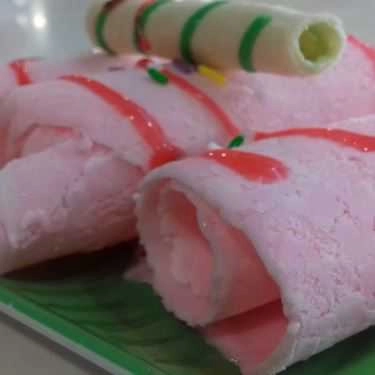 Món ăn- Cafe Kem Cuộn Lee Lee