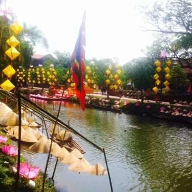 Không gian- Ăn vặt Khu Ẩm Thực Cầu Ngói Thanh Toàn
