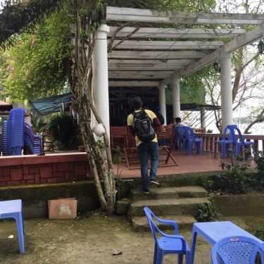 Không gian- Lộng Gió Cafe