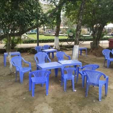 Không gian- Lộng Gió Cafe