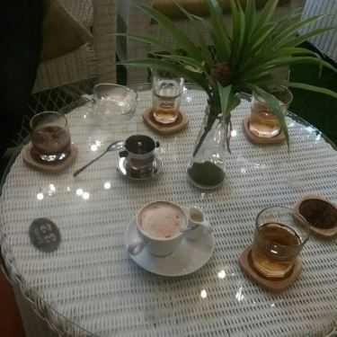 Tổng hợp- Louis Showroom Cafe