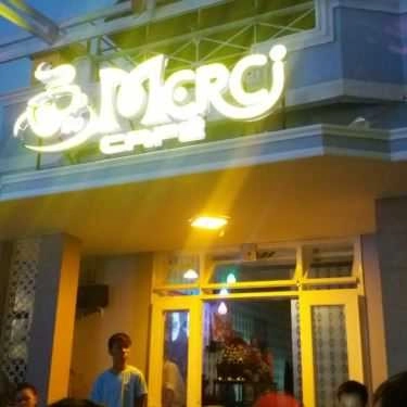 Không gian- Merci Cafe