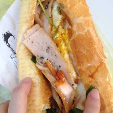 Món ăn- Ăn vặt Bánh Mì Bột Lọc - Thịt Chả