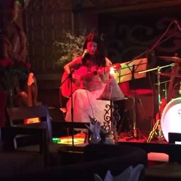 Không gian- Cafe Phòng Trà Serenade