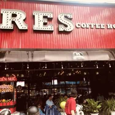 Không gian- Res Coffee House