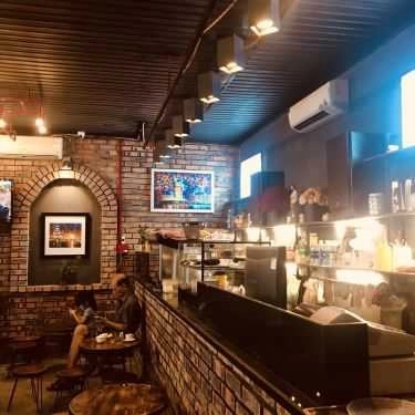 Không gian- Res Coffee House